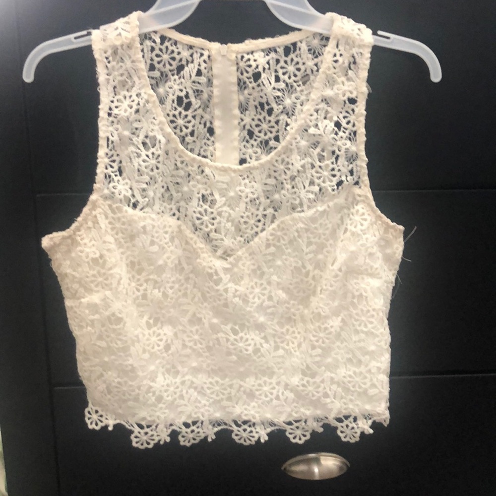 White cute top